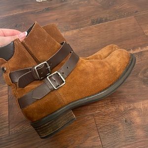 Women’s brown ankle boots